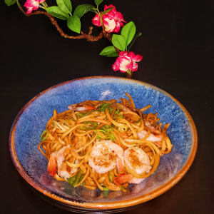 Nouilles ou Riz sautées aux scampis